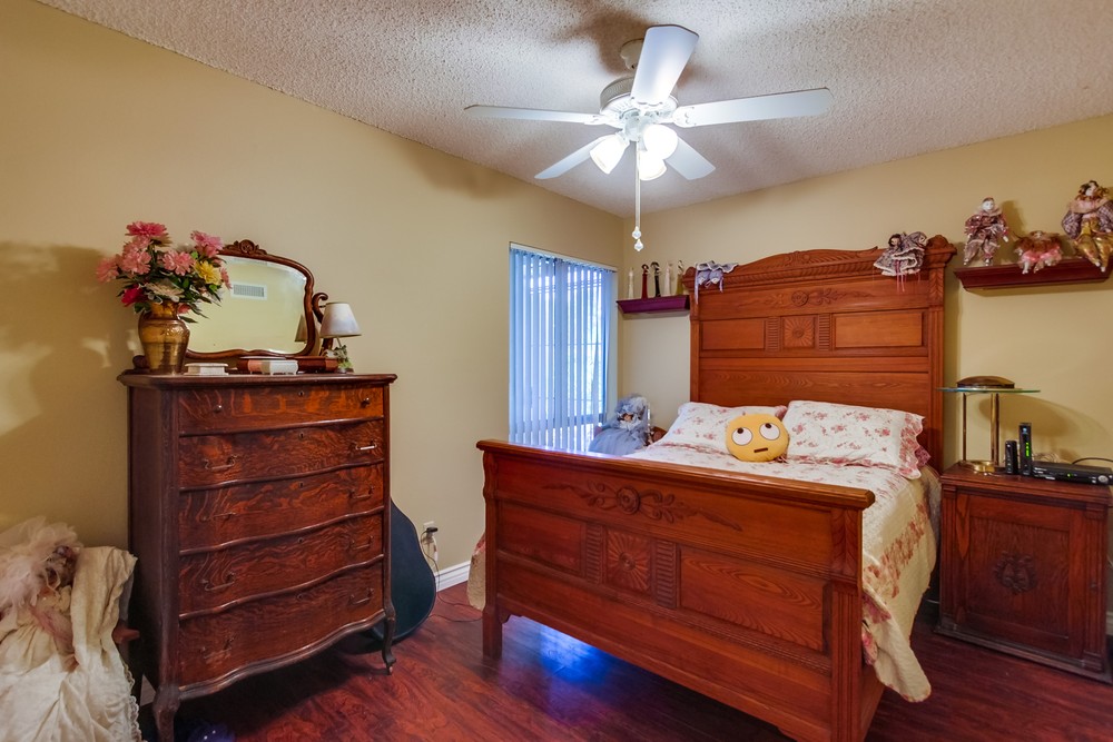 Virtual tour photo 27 of 36 for 6885 Lipmann St