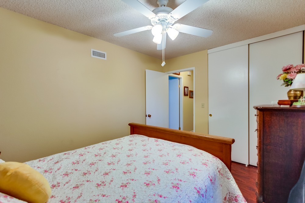 Virtual tour photo 28 of 36 for 6885 Lipmann St