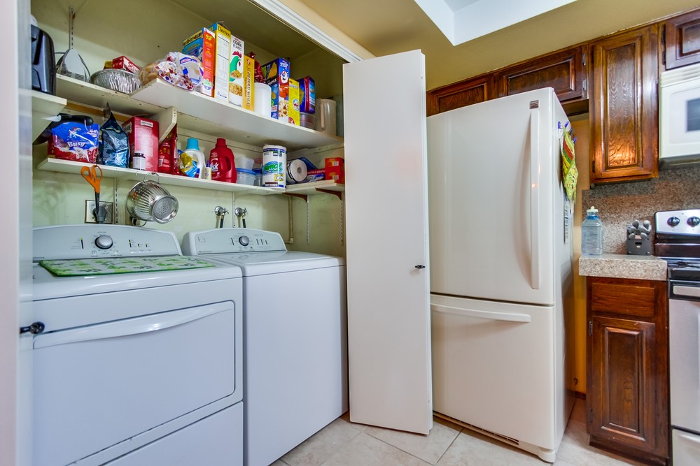 Virtual tour photo 32 of 36 for 6885 Lipmann St