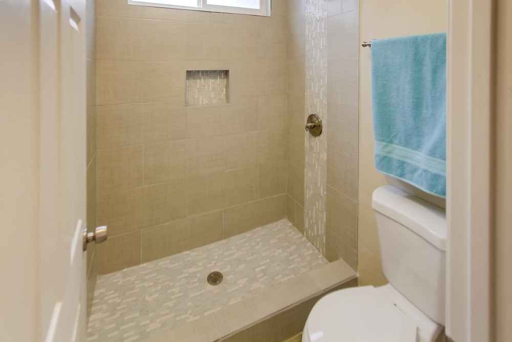 Virtual tour photo 32 of 47 for 6886 Benjamin Holt Rd