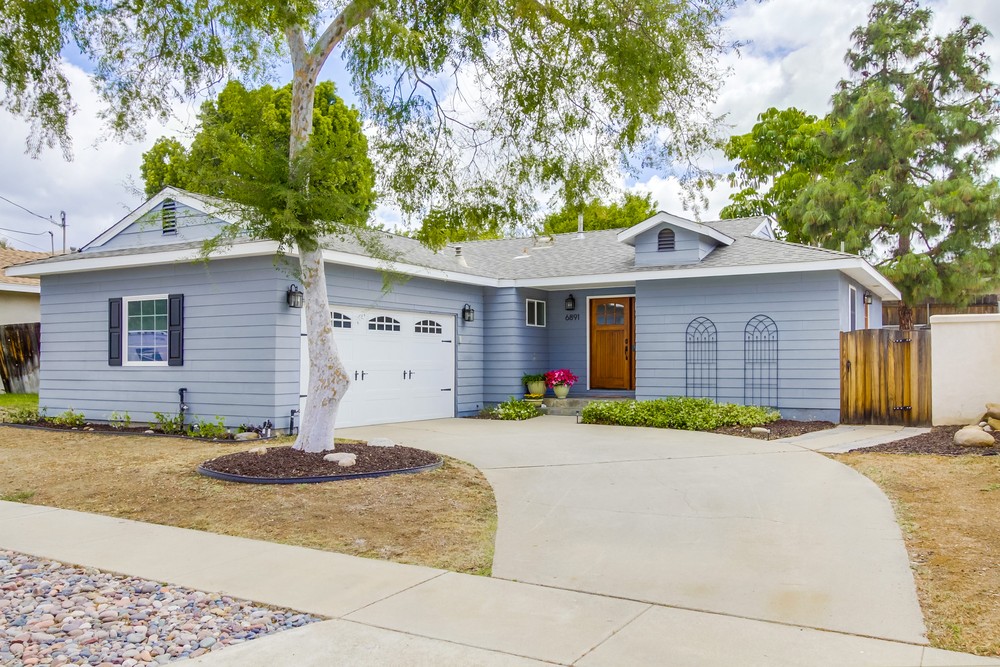 Virtual tour photo 1 of 38 for 6891 50th St