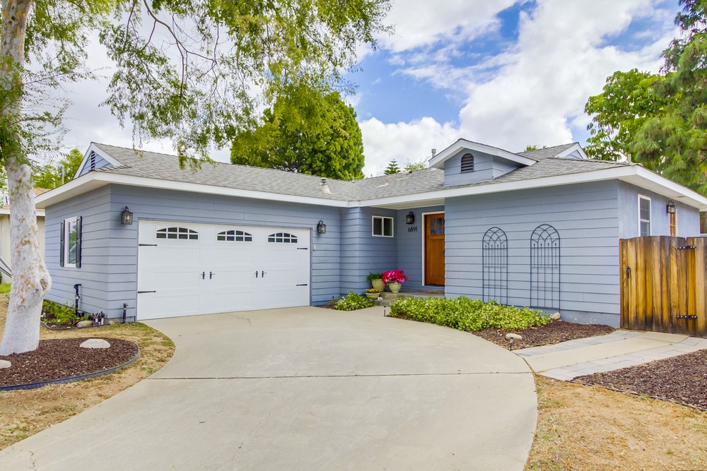 Virtual tour photo 4 of 38 for 6891 50th St