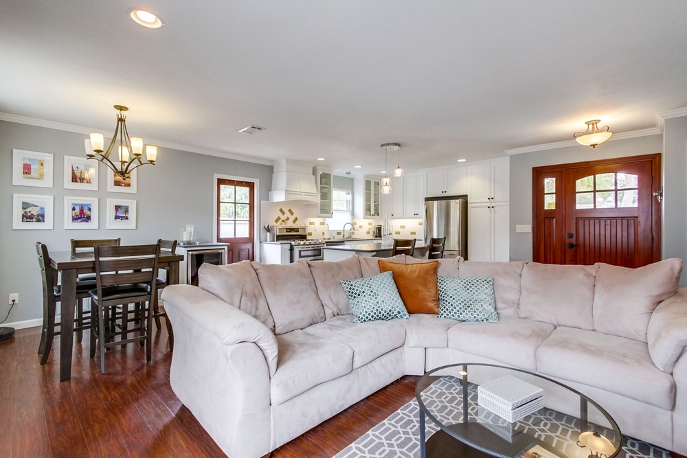 Virtual tour photo 6 of 38 for 6891 50th St