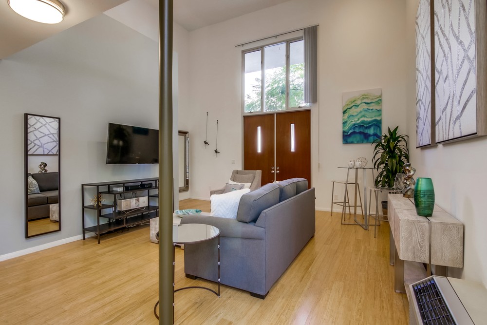 Virtual tour photo 5 of 30 for 691 W Cedar St