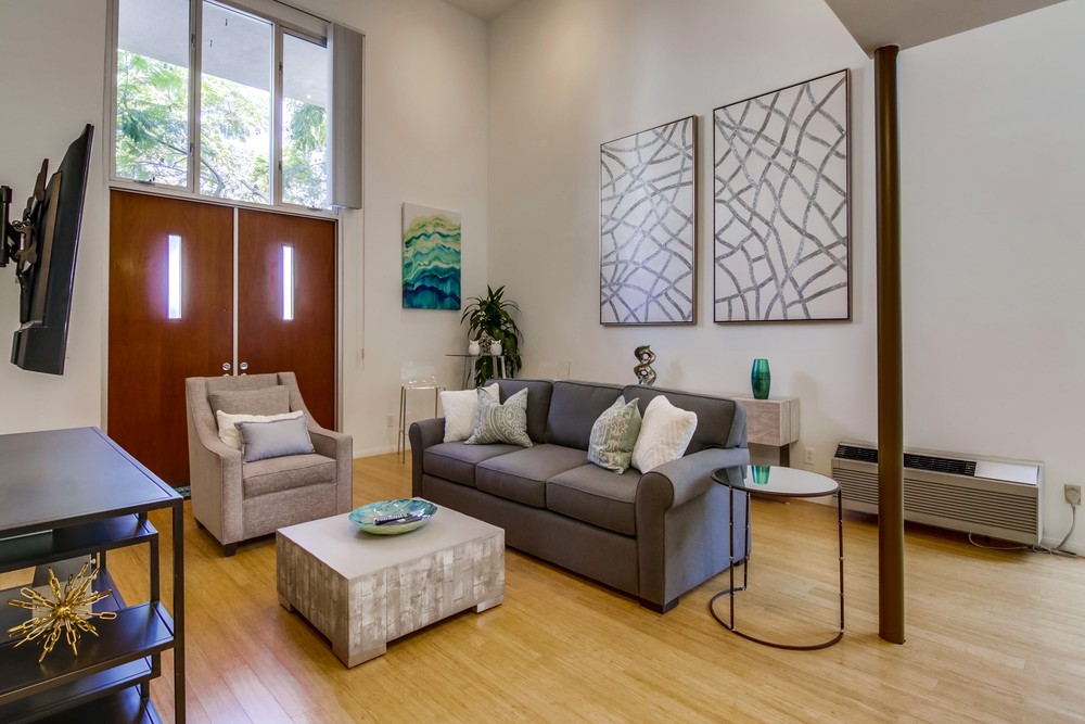 Virtual tour photo 7 of 30 for 691 W Cedar St