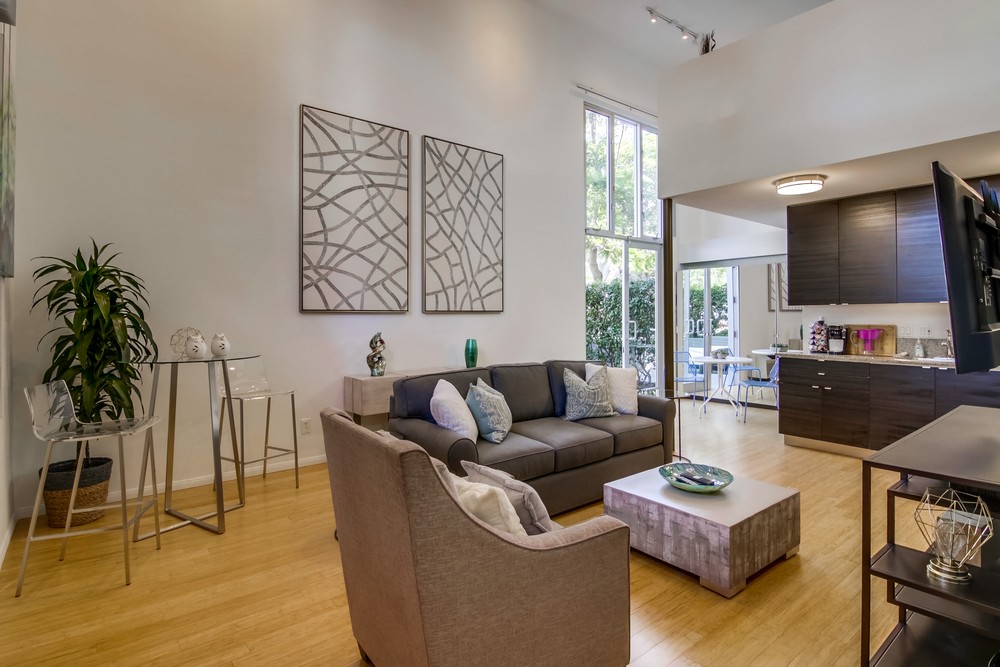 Virtual tour photo 10 of 30 for 691 W Cedar St