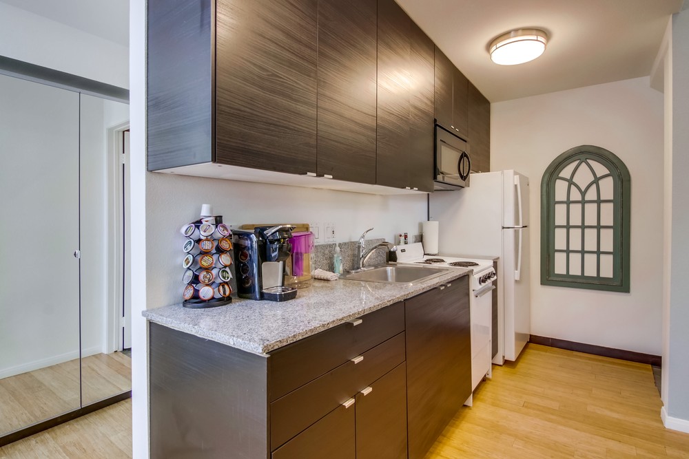 Virtual tour photo 13 of 30 for 691 W Cedar St