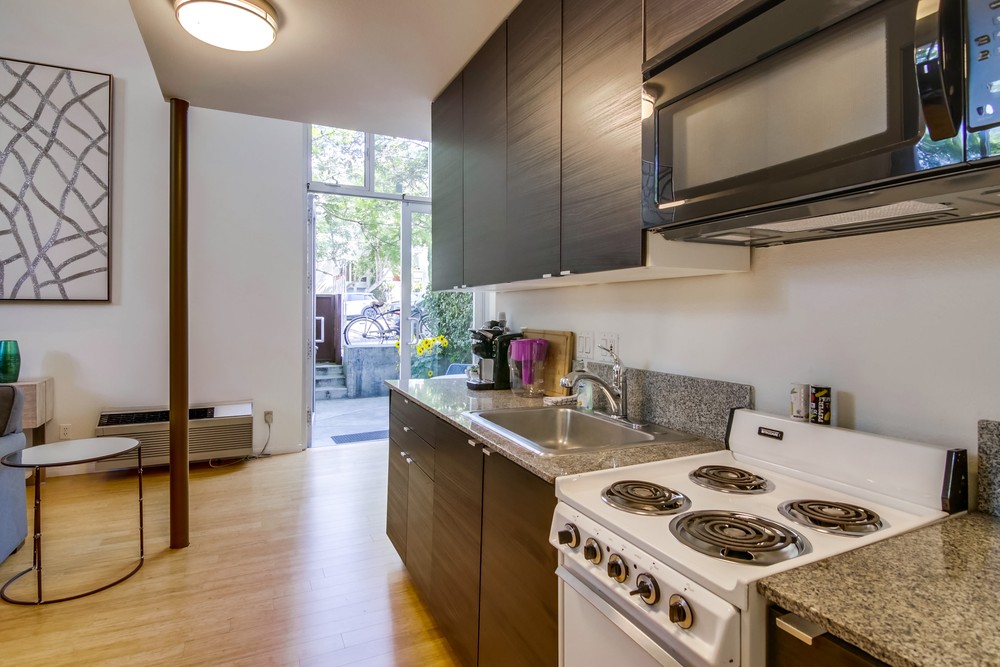 Virtual tour photo 14 of 30 for 691 W Cedar St