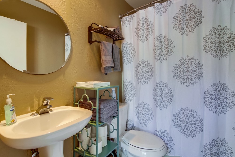 Virtual tour photo 17 of 30 for 691 W Cedar St