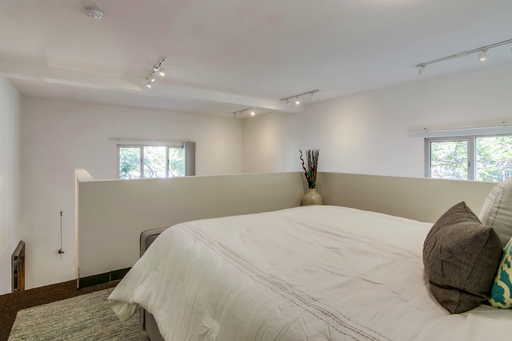 Virtual tour photo 21 of 30 for 691 W Cedar St