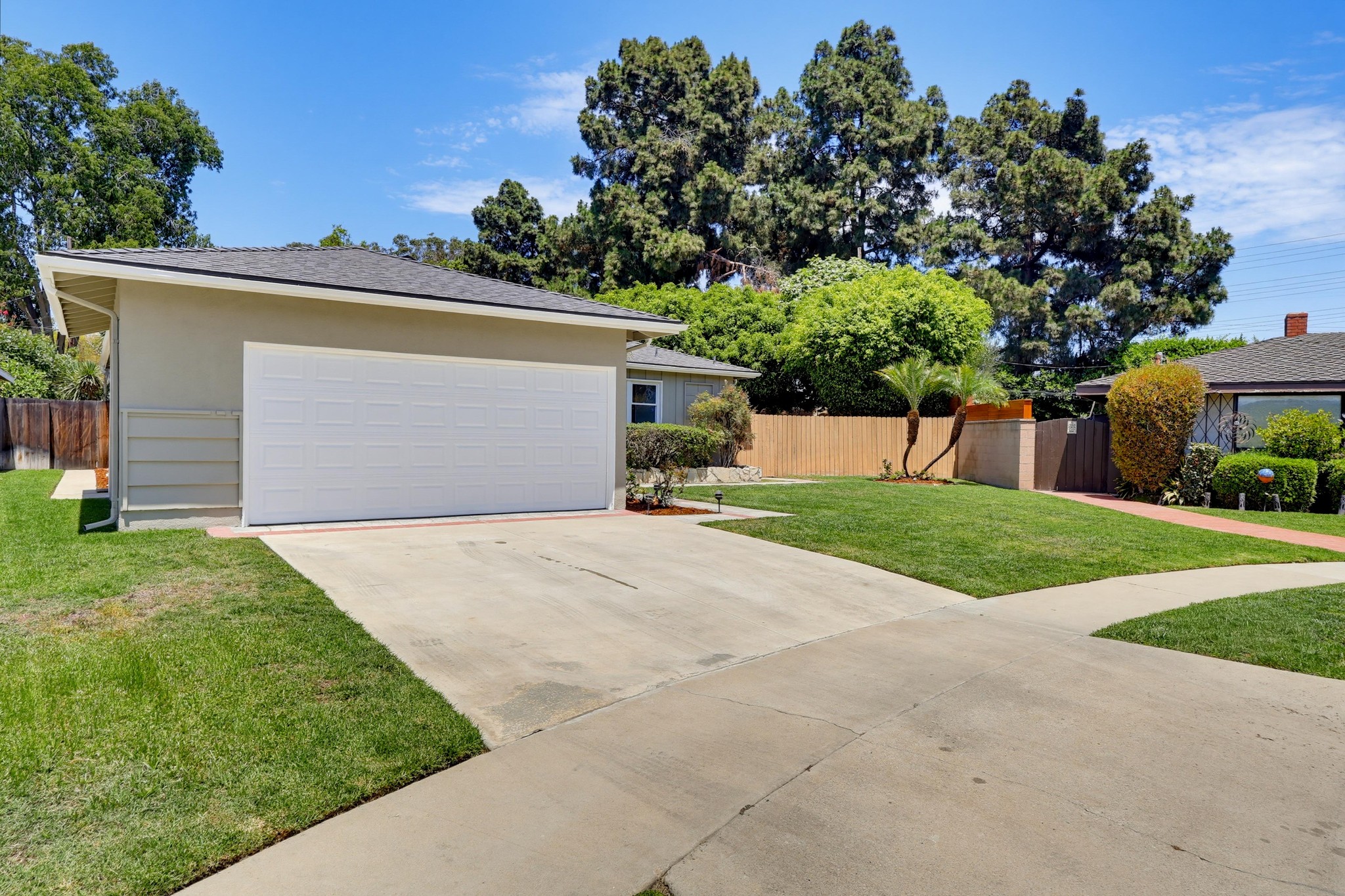 Virtual tour photo 4 of 93 for 6911 E Septimo St