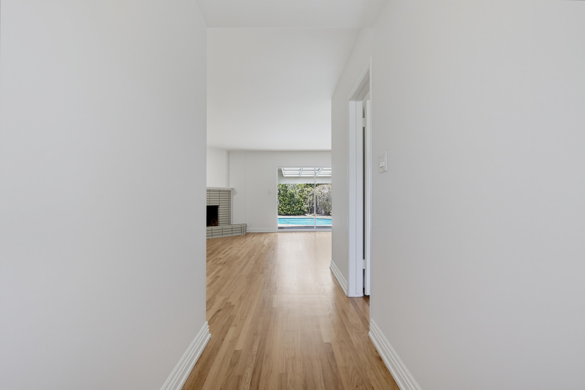 Virtual tour photo 8 of 93 for 6911 E Septimo St