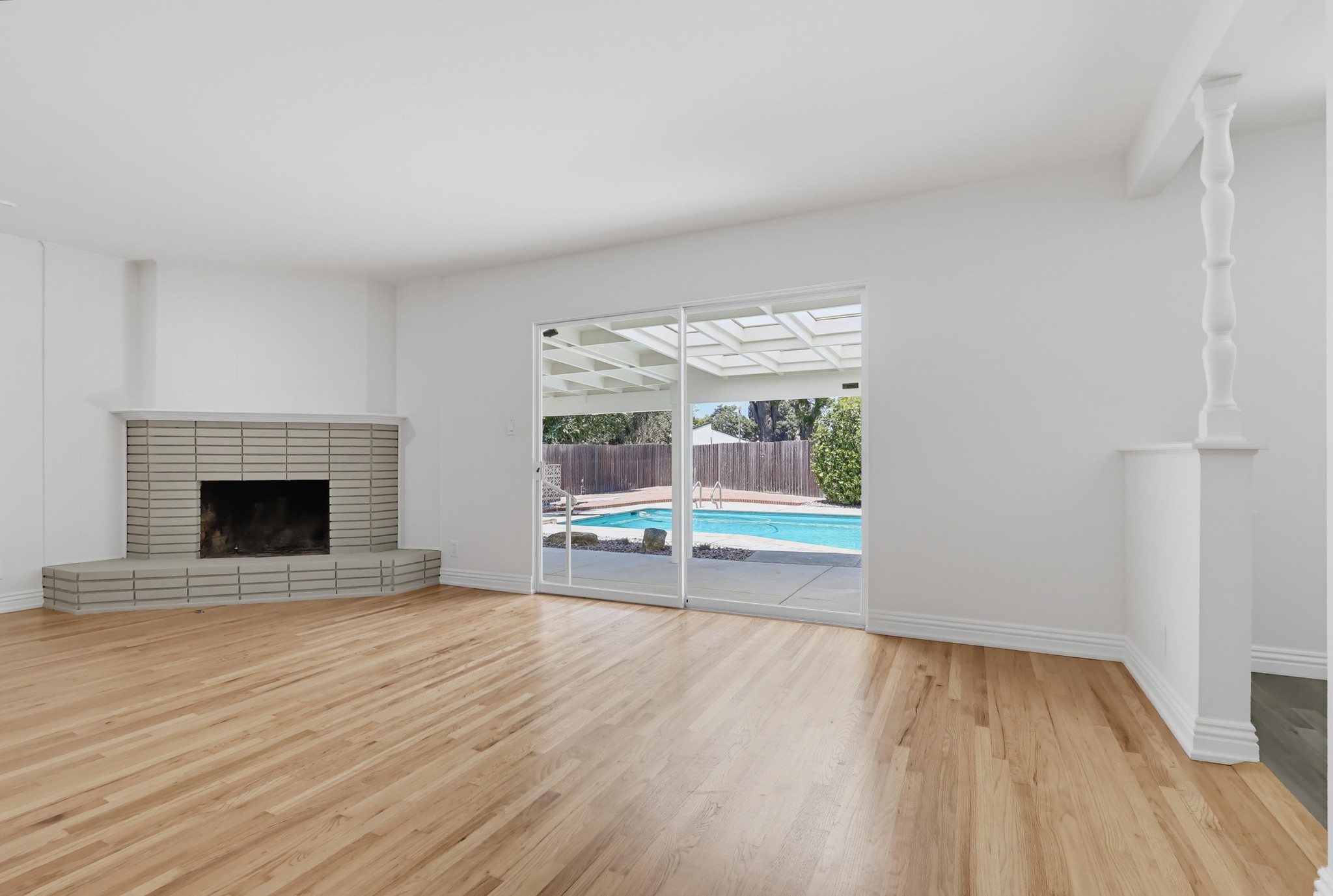 Virtual tour photo 12 of 93 for 6911 E Septimo St