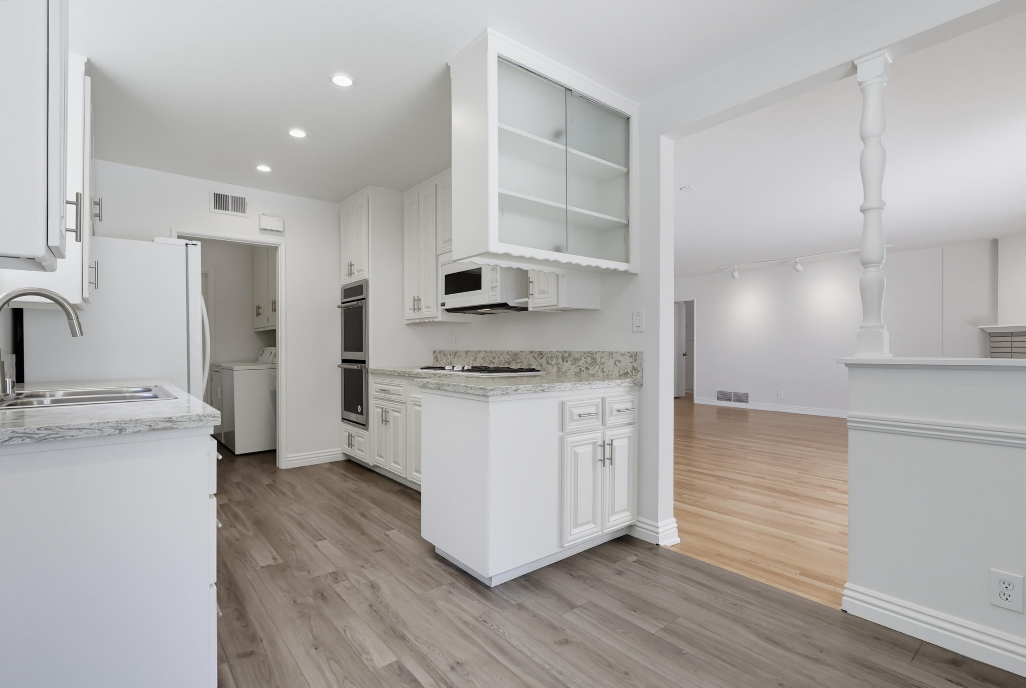 Virtual tour photo 27 of 93 for 6911 E Septimo St