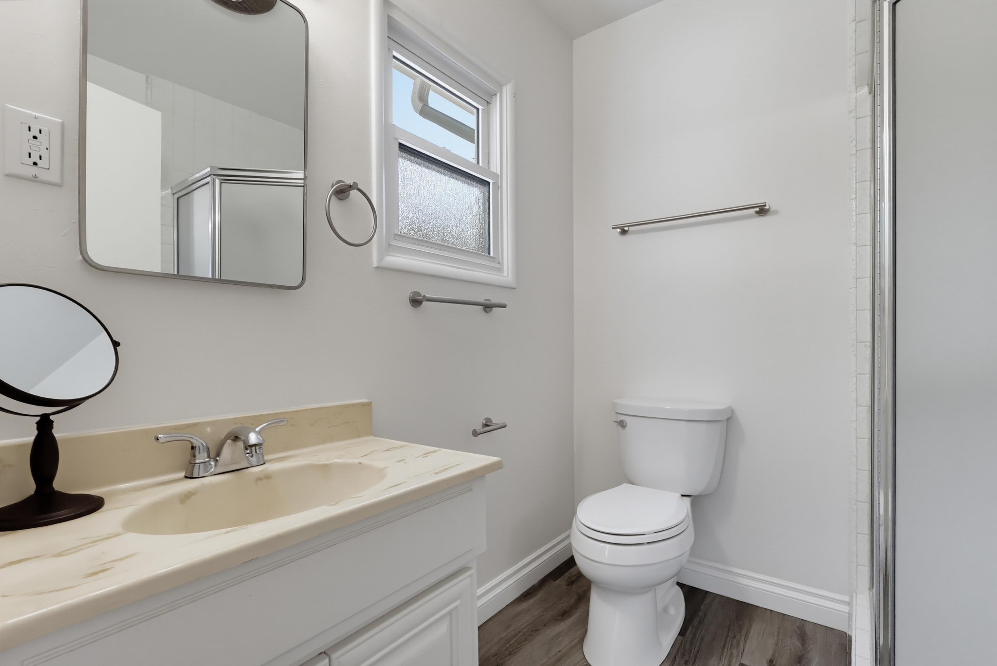 Virtual tour photo 38 of 93 for 6911 E Septimo St