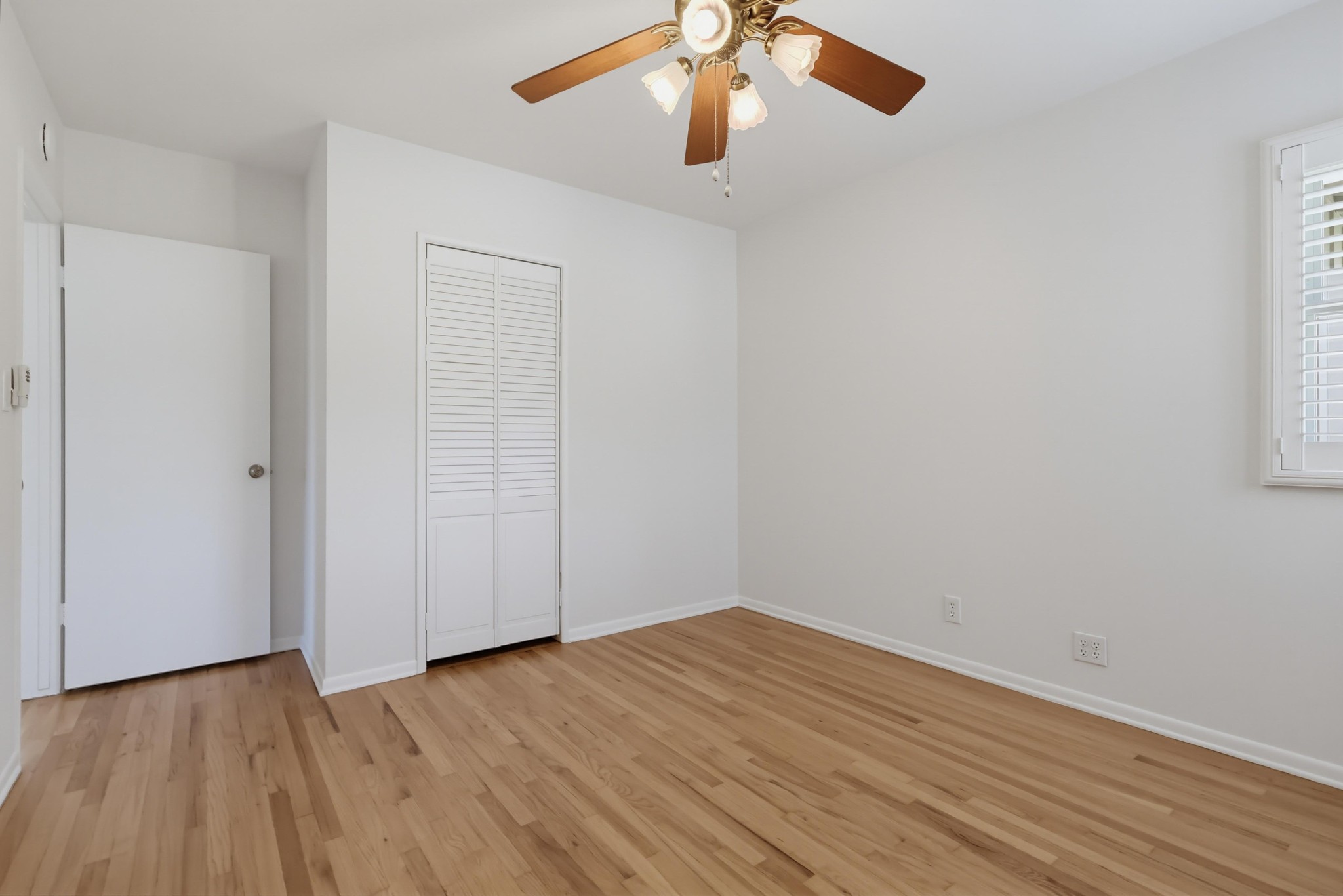 Virtual tour photo 63 of 93 for 6911 E Septimo St