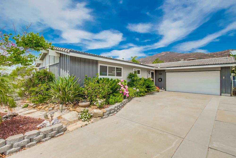 Virtual tour photo 3 of 40 for 6916 Cowles Mountain Blvd