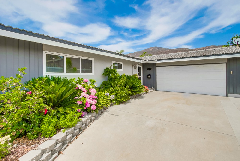 Virtual tour photo 4 of 40 for 6916 Cowles Mountain Blvd