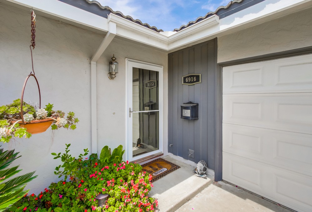 Virtual tour photo 5 of 40 for 6916 Cowles Mountain Blvd