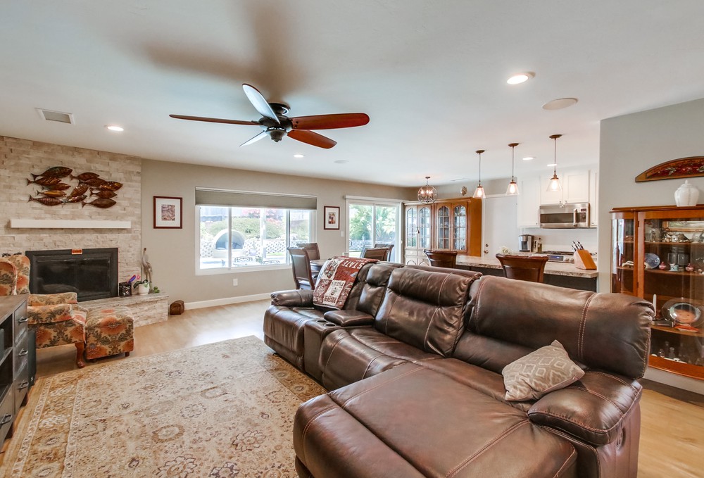 Virtual tour photo 7 of 40 for 6916 Cowles Mountain Blvd