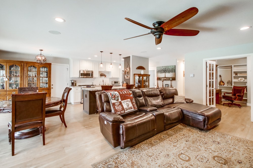 Virtual tour photo 9 of 40 for 6916 Cowles Mountain Blvd