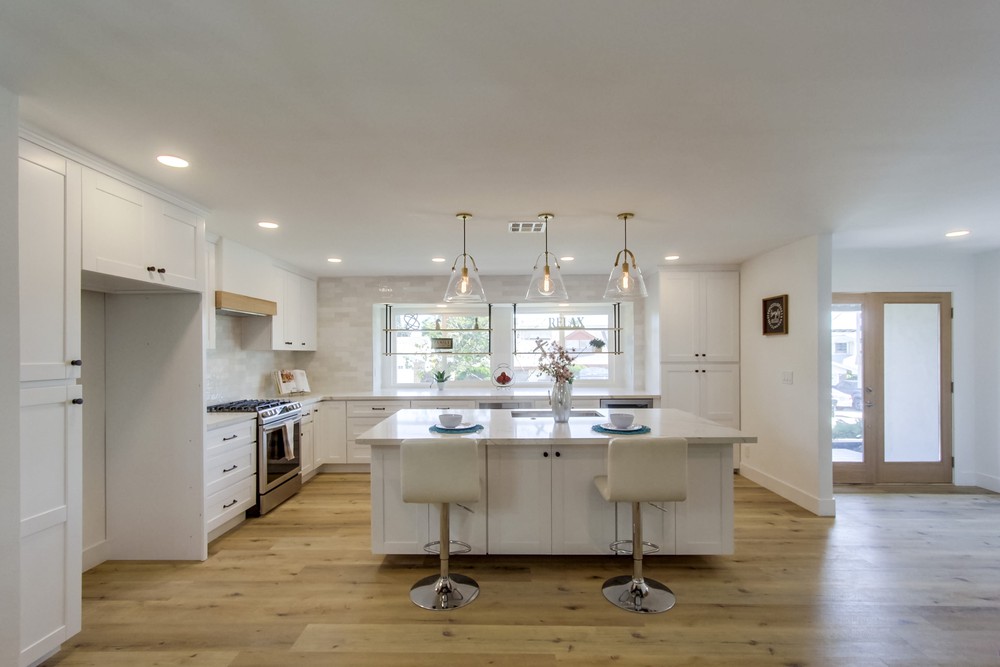 Virtual tour photo 17 of 58 for 6918 Glenflora Ave