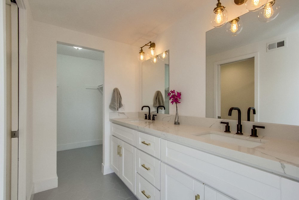 Virtual tour photo 40 of 58 for 6918 Glenflora Ave