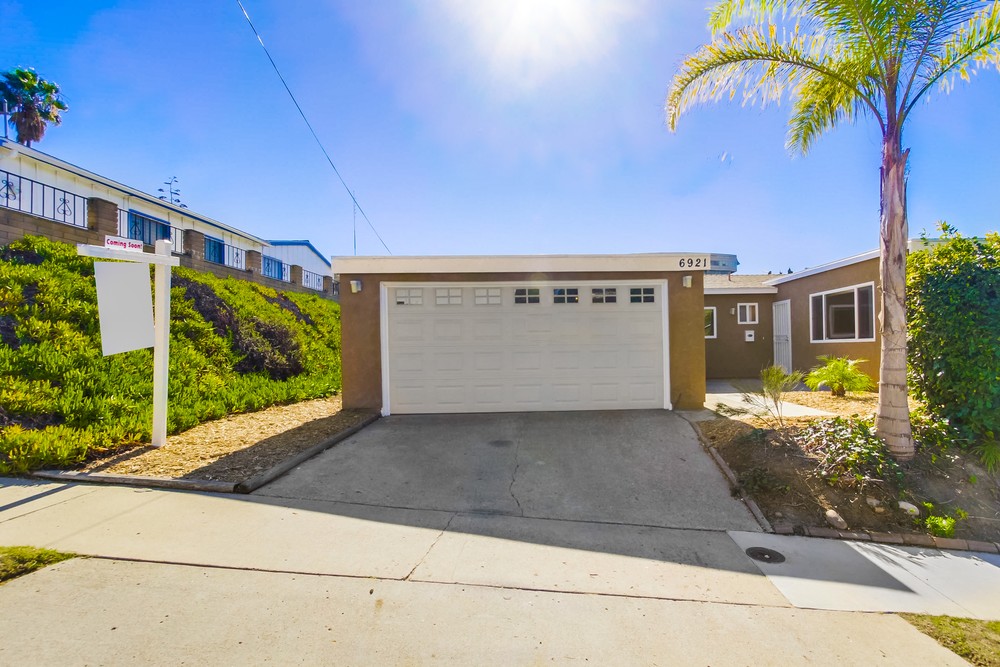 Virtual tour photo 1 of 55 for 6921 Beagle St