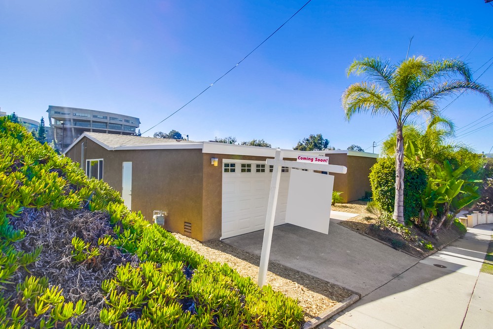 Virtual tour photo 4 of 55 for 6921 Beagle St