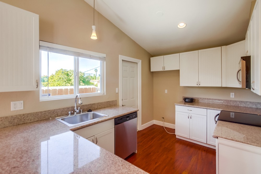 Virtual tour photo 18 of 55 for 6921 Beagle St