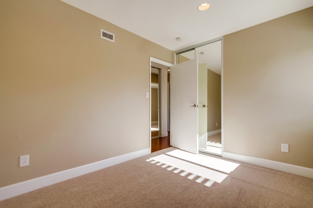 Virtual tour photo 39 of 55 for 6921 Beagle St