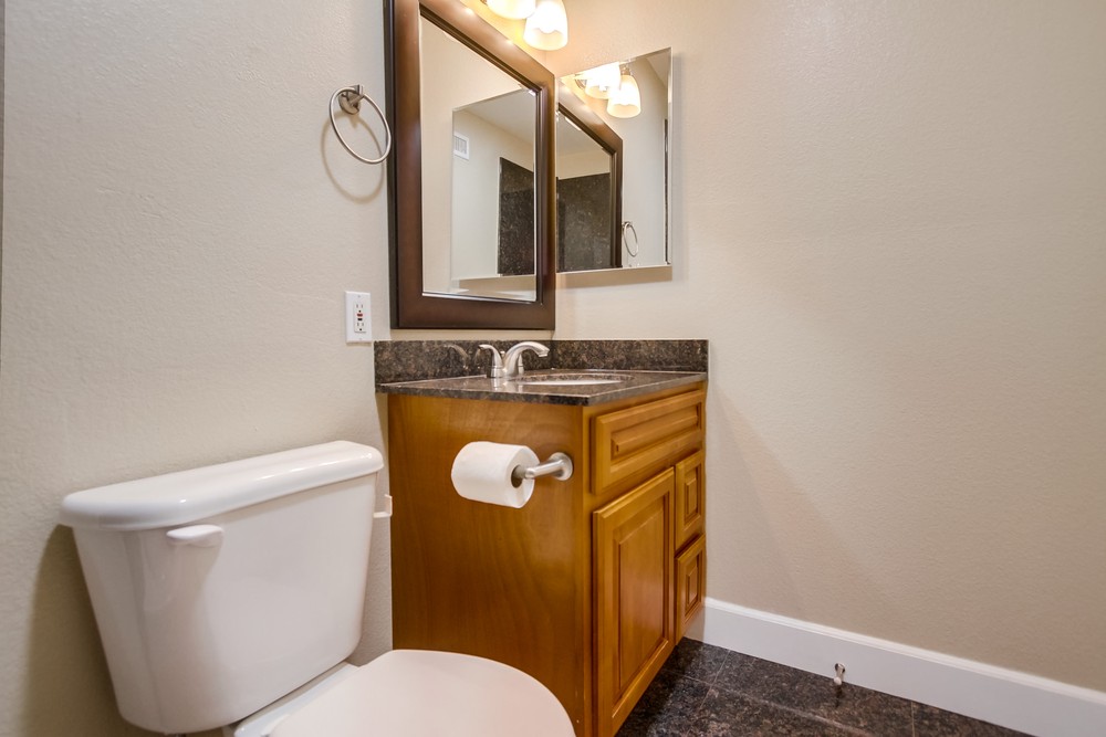 Virtual tour photo 44 of 55 for 6921 Beagle St