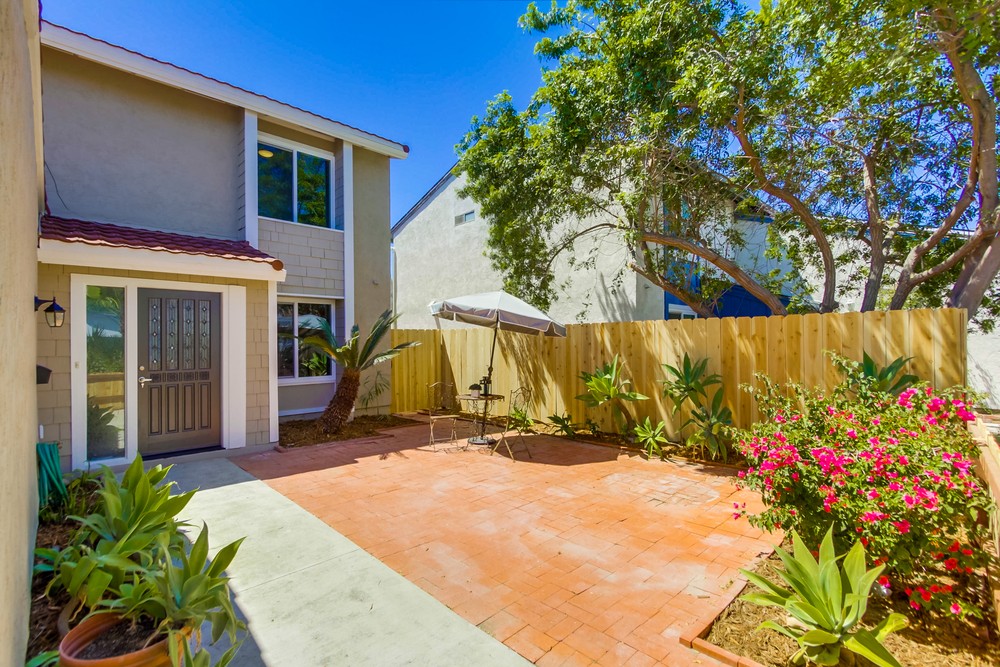 Virtual tour photo 7 of 68 for 6924 Town View Ln