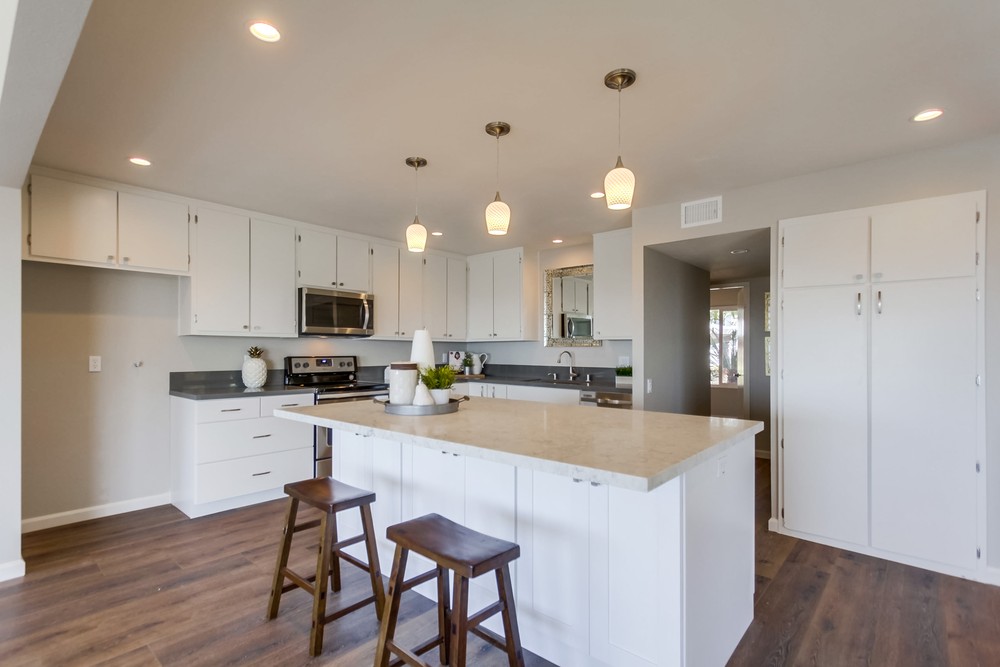 Virtual tour photo 24 of 68 for 6924 Town View Ln