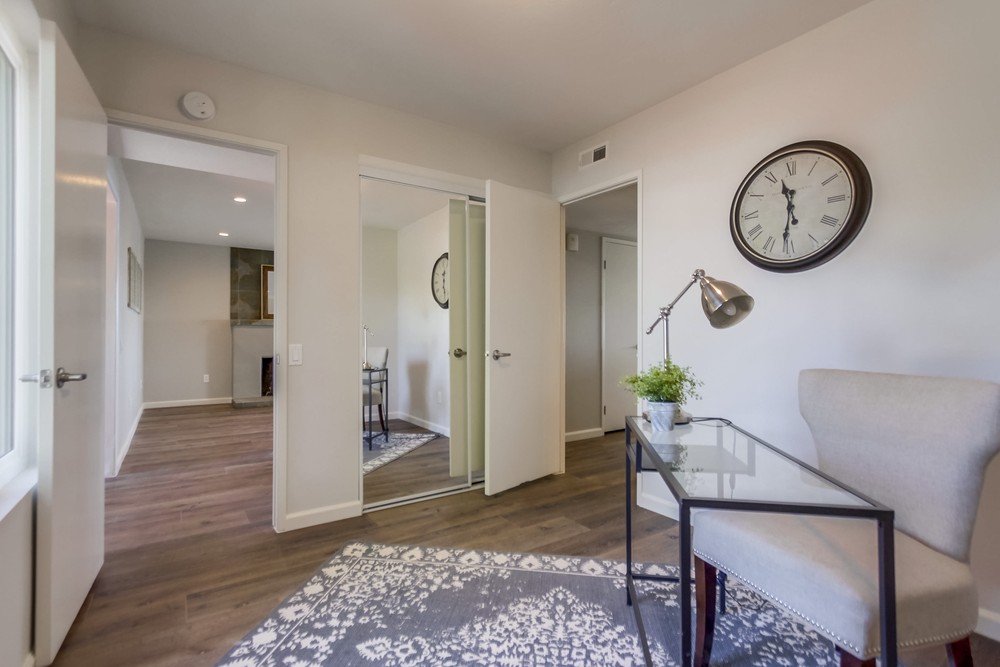 Virtual tour photo 32 of 68 for 6924 Town View Ln