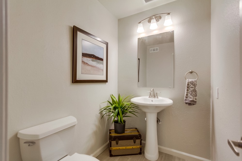 Virtual tour photo 33 of 68 for 6924 Town View Ln