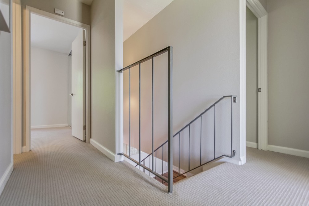 Virtual tour photo 34 of 68 for 6924 Town View Ln