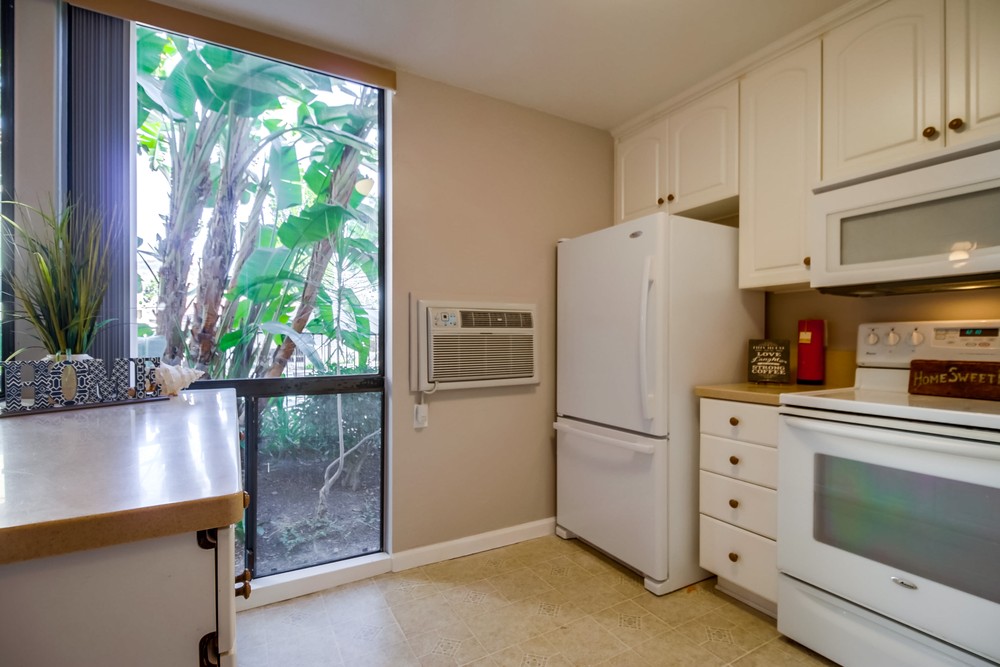 Virtual tour photo 15 of 35 for 6930 Hyde Park Dr #105