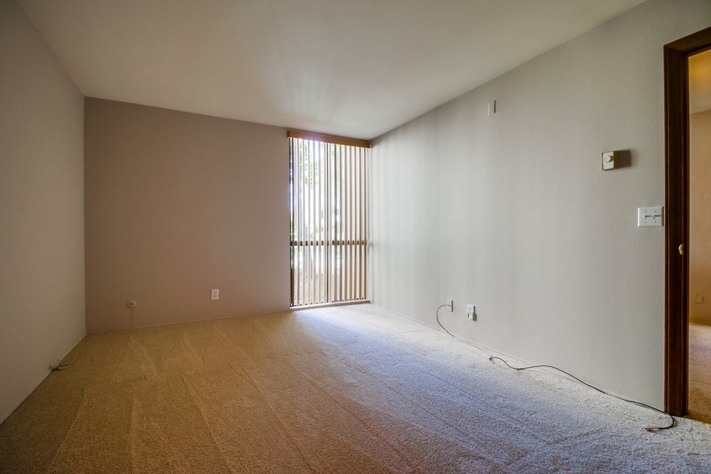 Virtual tour photo 17 of 35 for 6930 Hyde Park Dr #105