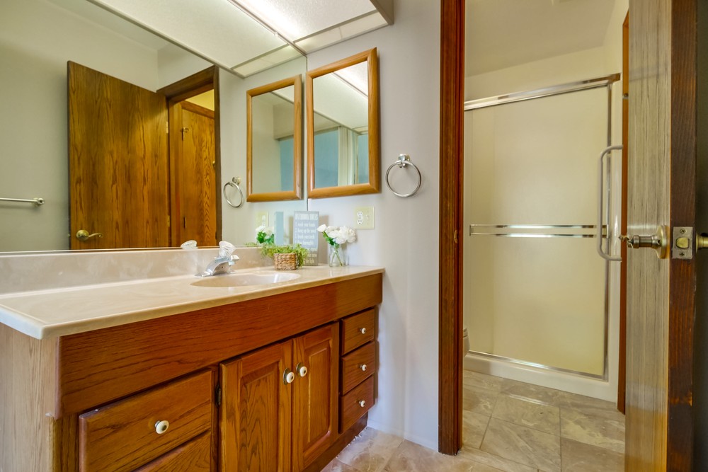 Virtual tour photo 27 of 35 for 6930 Hyde Park Dr #105