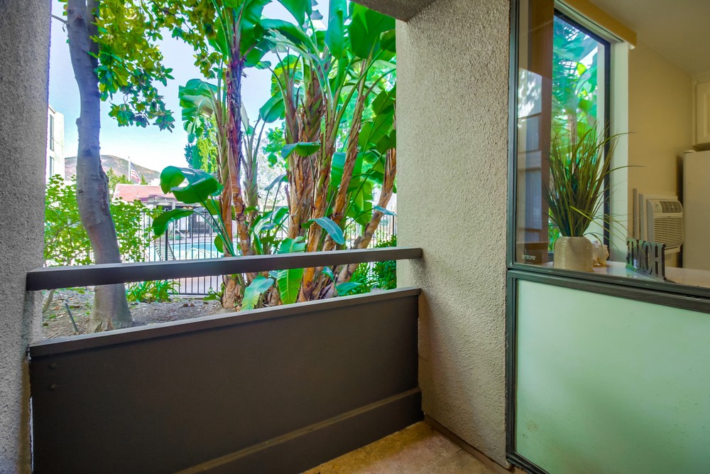 Virtual tour photo 30 of 35 for 6930 Hyde Park Dr #105