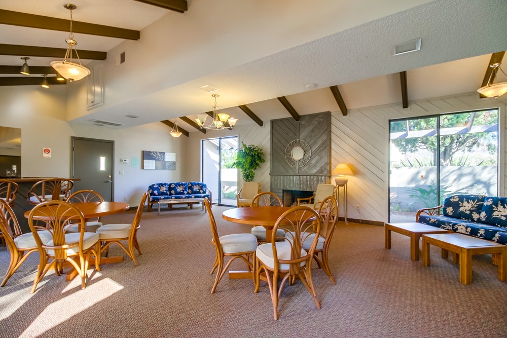 Virtual tour photo 32 of 35 for 6930 Hyde Park Dr #105