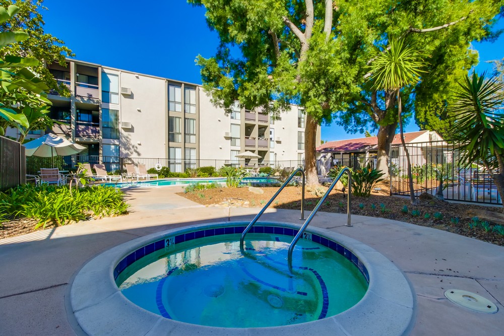 Virtual tour photo 34 of 35 for 6930 Hyde Park Dr #105