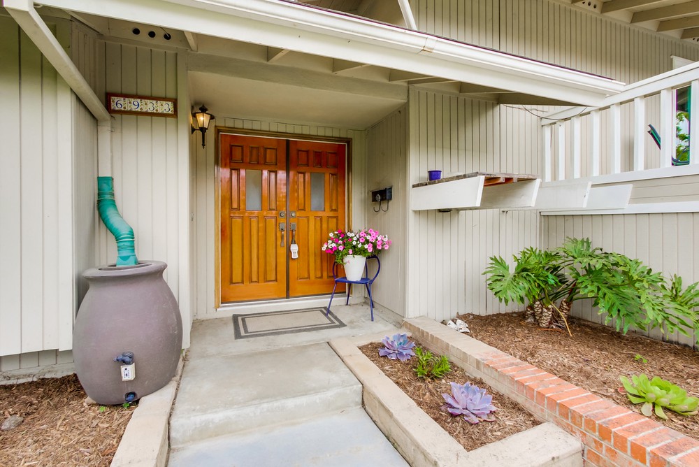 Virtual tour photo 6 of 57 for 6933 Hyde Park Dr