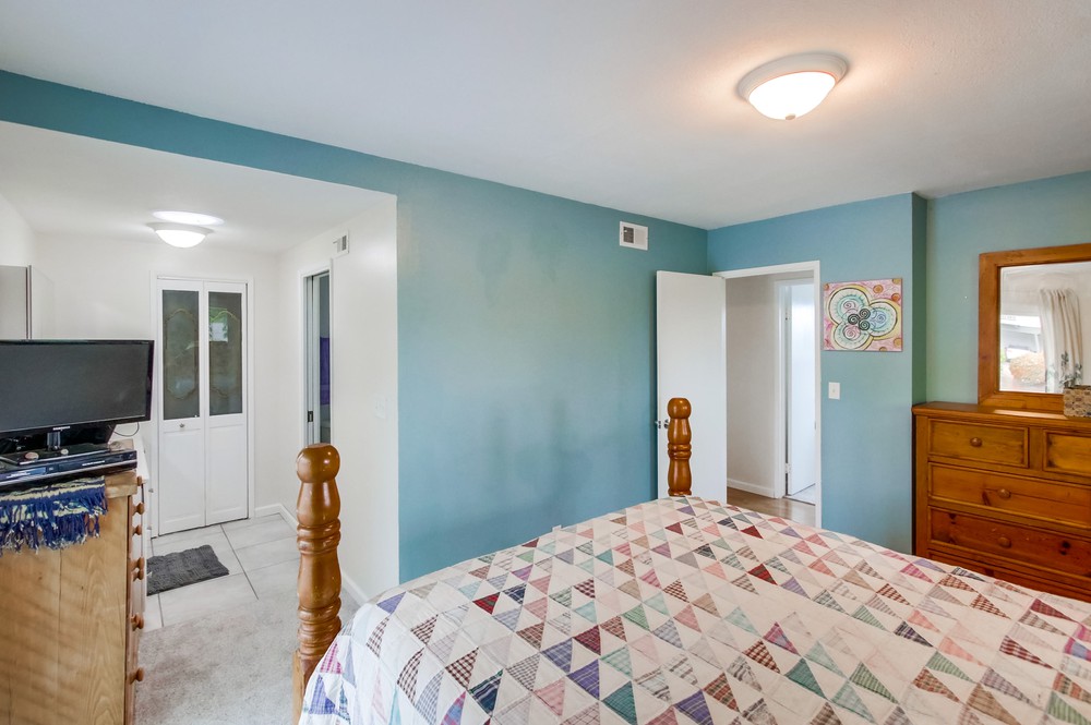 Virtual tour photo 27 of 57 for 6933 Hyde Park Dr