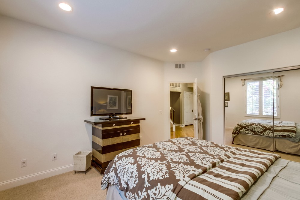 Virtual tour photo 34 of 47 for 6939 Halifax St