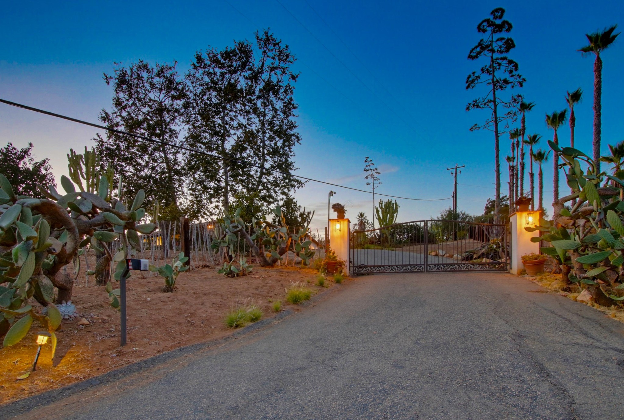 Virtual tour photo 1 of 120 for 6944 W Lilac Rd