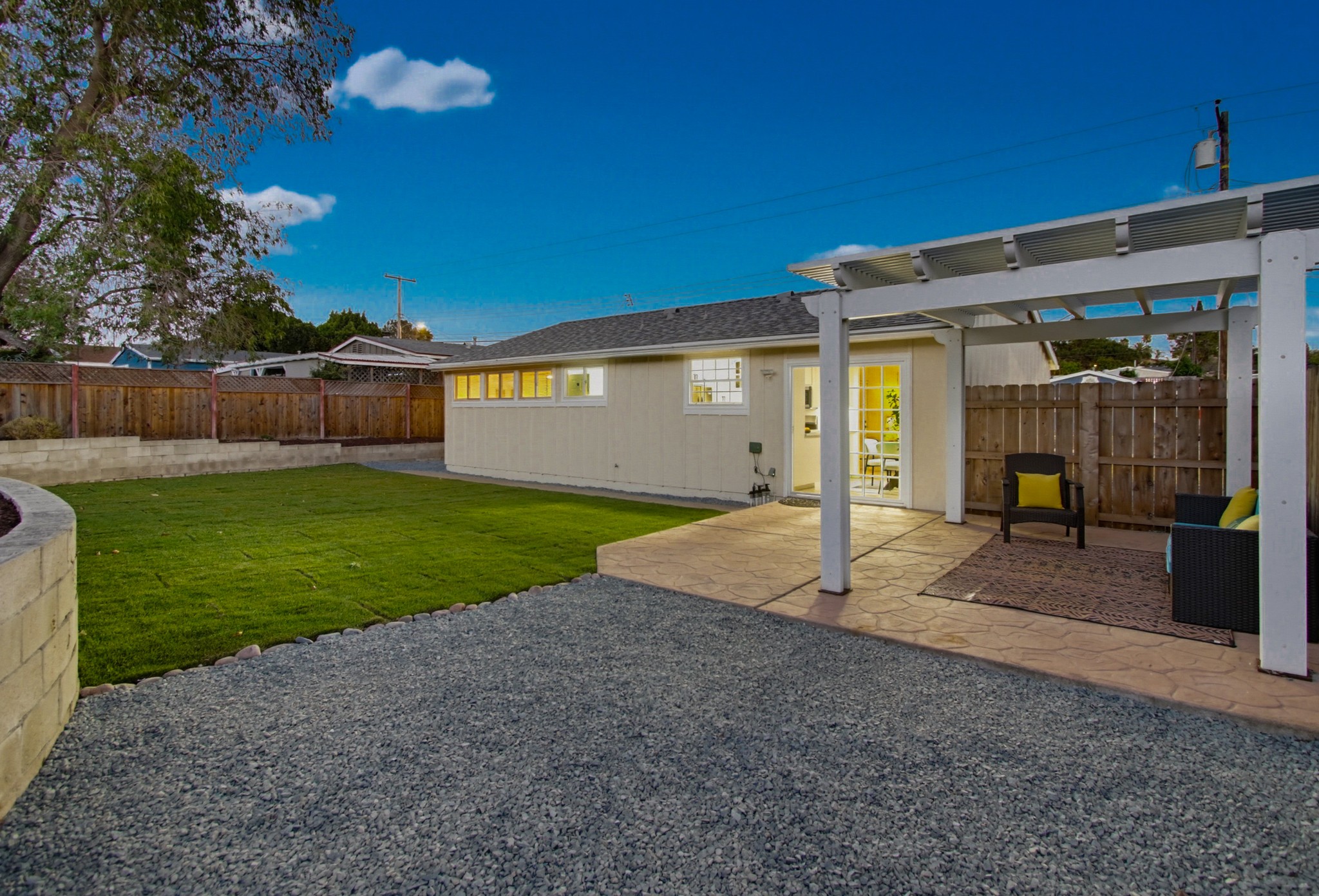 Virtual tour photo 9 of 91 for 6954 Ballinger Ave