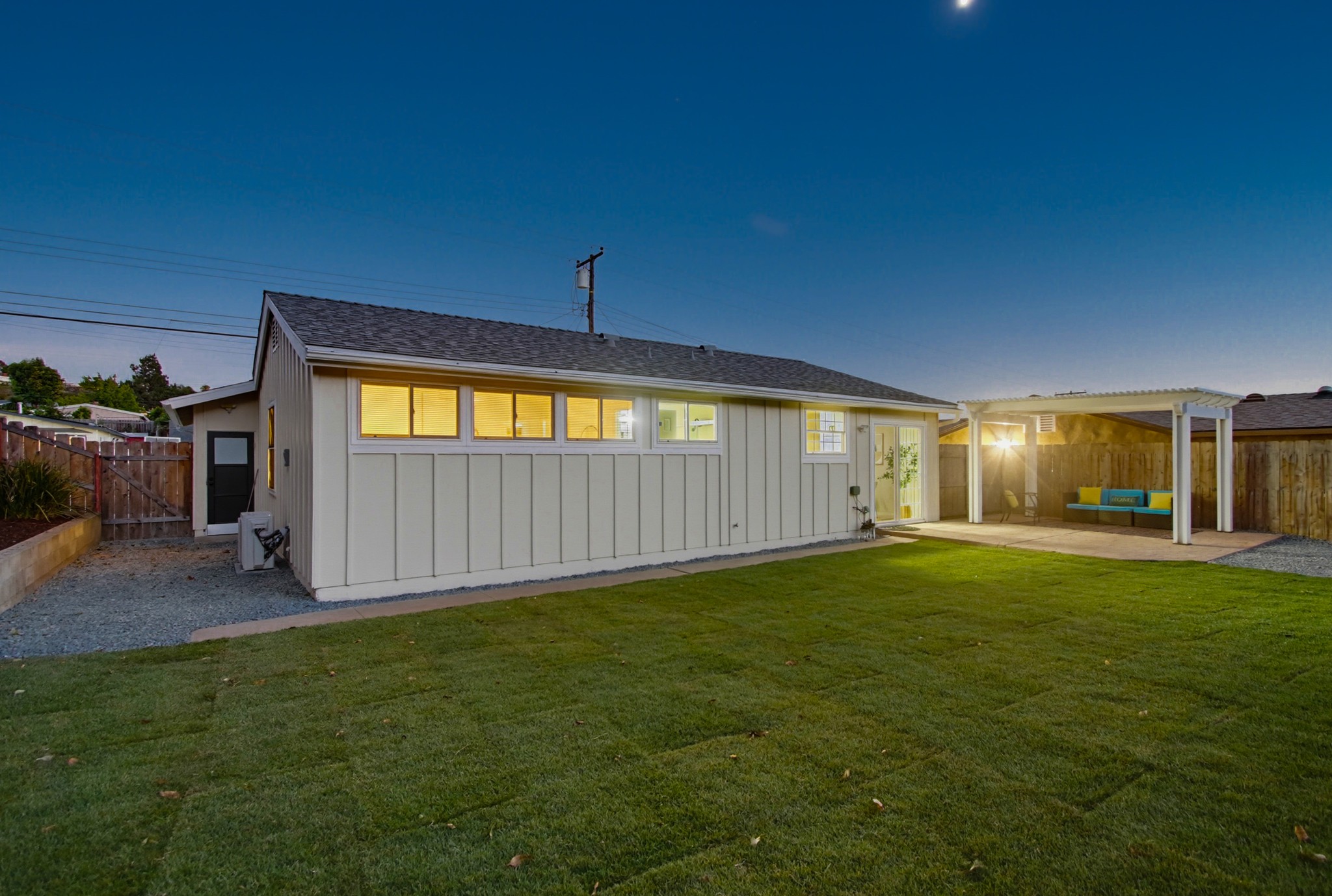 Virtual tour photo 12 of 91 for 6954 Ballinger Ave