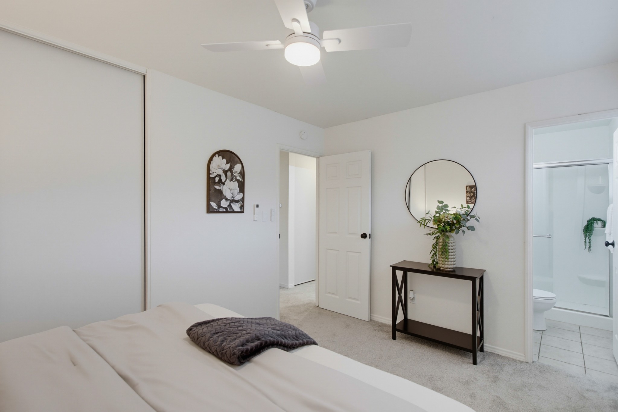Virtual tour photo 28 of 91 for 6954 Ballinger Ave